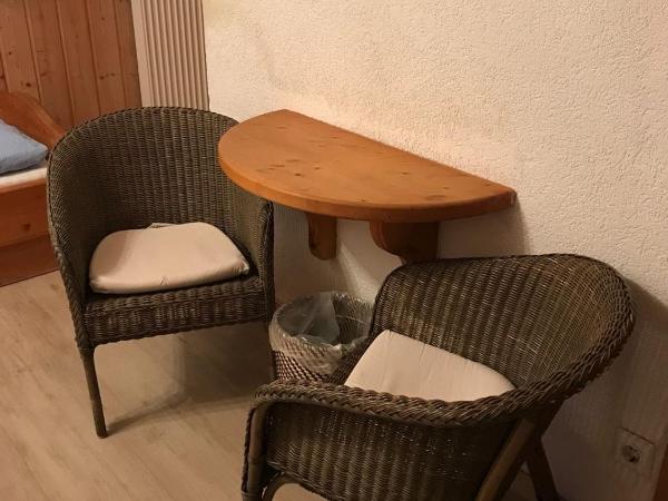 Pension am Eichenhain : photo 3 de la chambre chambre lits jumeaux