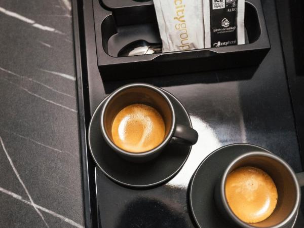 City Hotel Dubrovnik : photo 9 de la chambre grande chambre double ou lits jumeaux