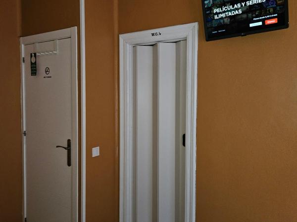 El Vasco Rooms : photo 3 de la chambre chambre double avec salle de bains privative