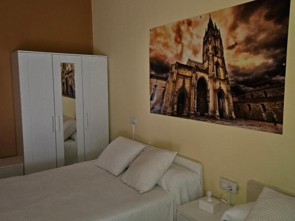 El Vasco Rooms : photo 6 de la chambre chambre double ou lits jumeaux avec salle de bains privative