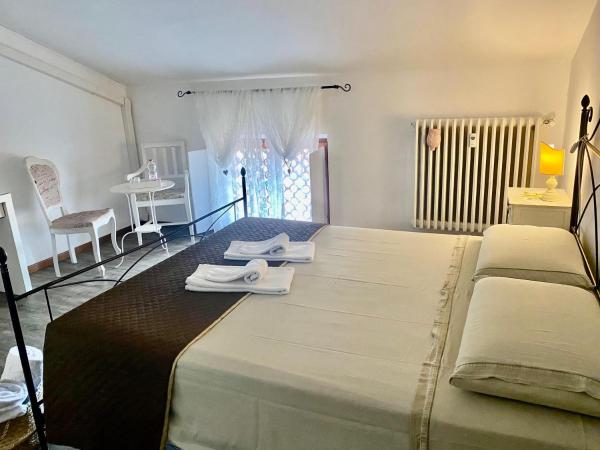 B&B Casa Dolce Casa : photo 3 de la chambre chambre double avec salle de bains commune