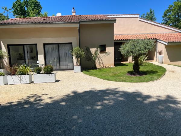 LA VILLA DIANE, Maison d'hôtes, Bed and Breakfast : photo 10 de la chambre chambre double deluxe