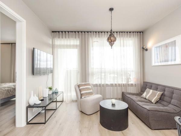 Eric the Red Guesthouse : photo 1 de la chambre apartment with view and balcony