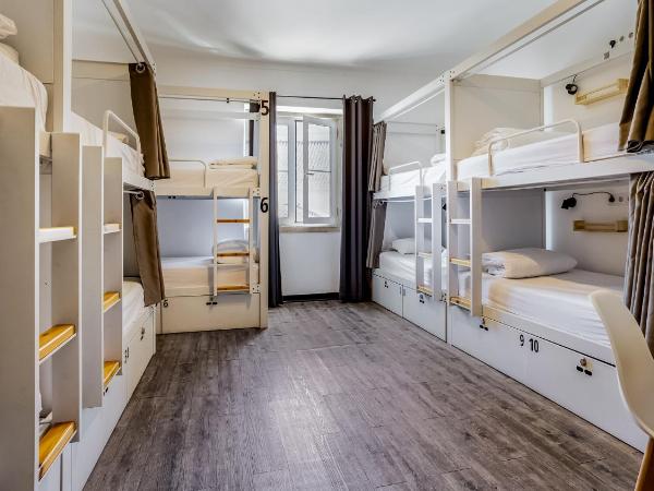 Hostellicious : photo 1 de la chambre lit dans dortoir mixte de 10 lits