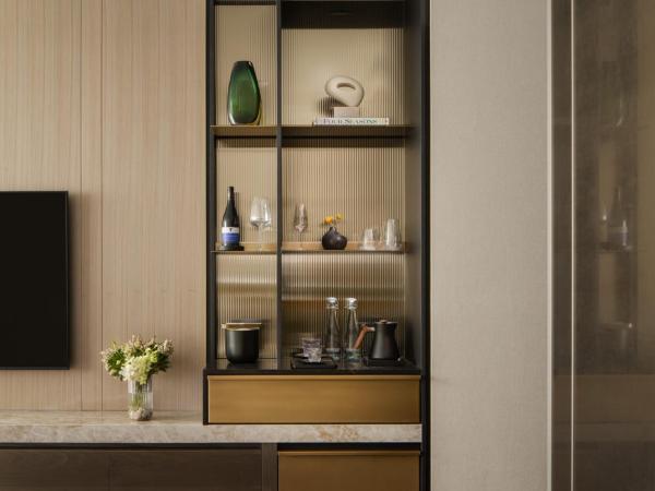 Four Seasons Hotel Toronto at Yorkville : photo 4 de la chambre chambre lit king-size supérieure