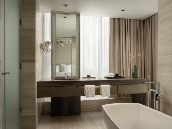 Four Seasons Hotel Toronto at Yorkville : photo 4 de la chambre suite d'angle