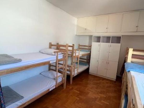 Savassi Hostel : photo 1 de la chambre lits superposés dans dortoir masculin