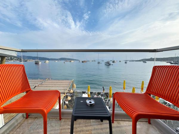 Nese Pension : photo 9 de la chambre chambre triple - vue sur mer