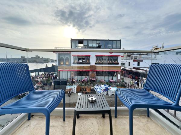 Nese Pension : photo 7 de la chambre chambre double avec balcon - vue sur mer