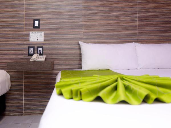 Hotel Kavia : photo 7 de la chambre chambre supérieure avec 2 lits queen-size