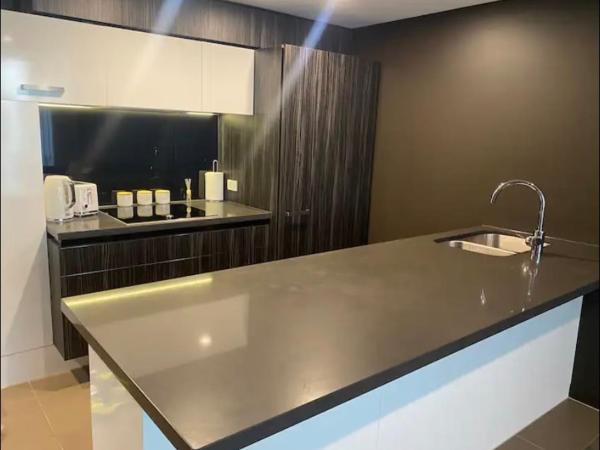 Condo in Fortitude Valley : photo 9 de la chambre appartement classique