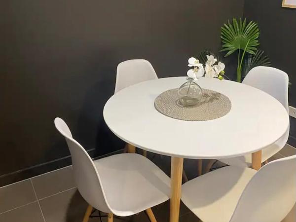 Condo in Fortitude Valley : photo 10 de la chambre appartement classique