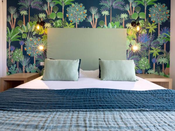 Le Saint Erasme, Hotel Eco Friendly : photo 2 de la chambre chambre quadruple confort avec balcon