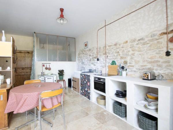 Gîte Les cyprès de l'ile : photo 9 de la chambre appartement avec terrasse