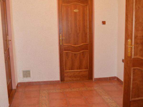 Hotel Paradise : photo 9 de la chambre chambre lits jumeaux avec salle de bains commune