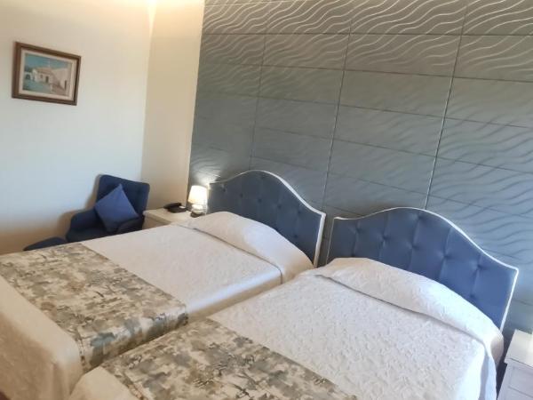 Aeromar Beach Hotel : photo 8 de la chambre chambre lits jumeaux supérieure avec balcon - vue sur mer ou rivière