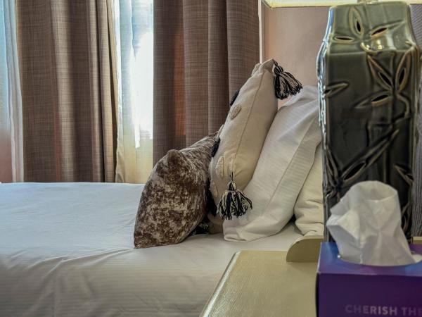 The Chatwal Boutique Hotel : photo 6 de la chambre chambre lits jumeaux deluxe avec canapé-lit