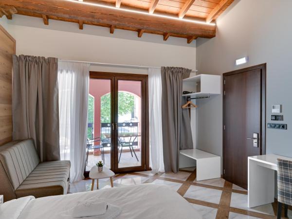 Z Inn Ioannina : photo 5 de la chambre chambre double – vue sur lac