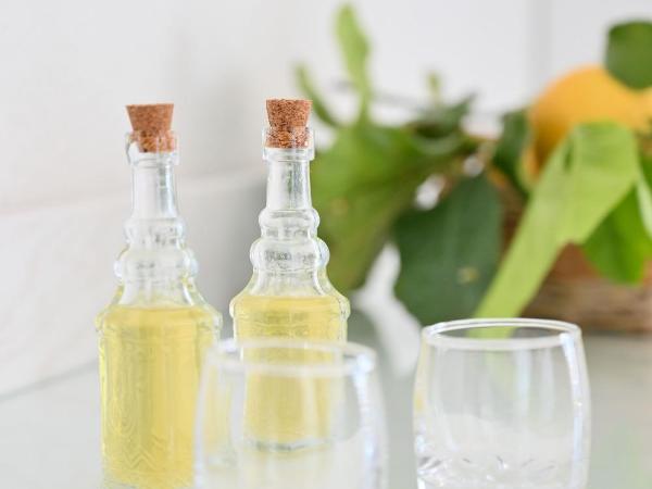 Villa Eleonora, un angolo di Paradiso ad Ischia : photo 8 de la chambre chambre double avec balcon - vue sur mer