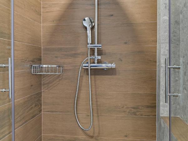 Z Inn Ioannina : photo 7 de la chambre chambre double – vue sur lac