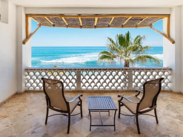 Cabo Surf Hotel : photo 4 de la chambre studio lit king-size avec canapé-lit