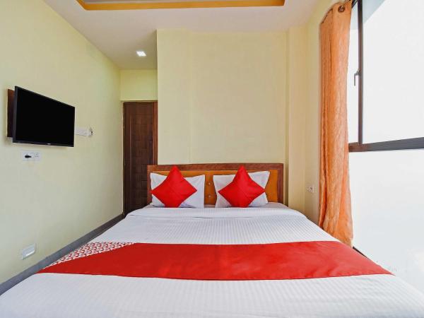 OYO 74825 Om Shanti Palace : photo 5 de la chambre chambre double deluxe