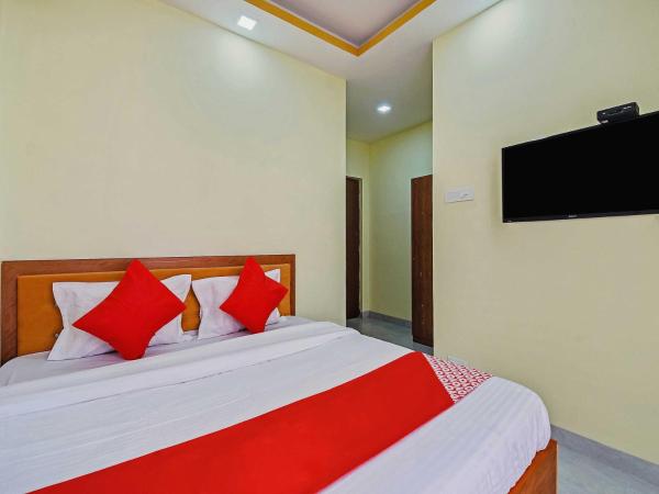 OYO 74825 Om Shanti Palace : photo 6 de la chambre chambre double deluxe