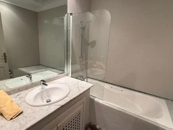 Villa Thaifa : photo 4 de la chambre chambre double avec terrasse