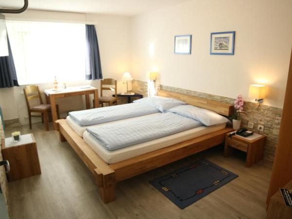 Hotel Paradis-Leukerbad-Therme : photo 6 de la chambre chambre double
