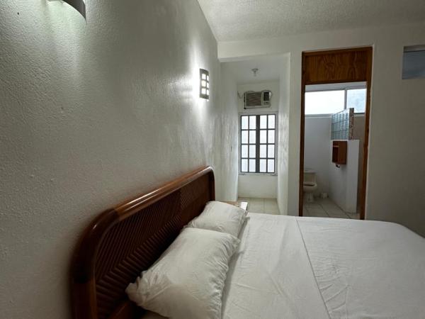 El pulpo : photo 2 de la chambre chambre triple avec salle de bains privative