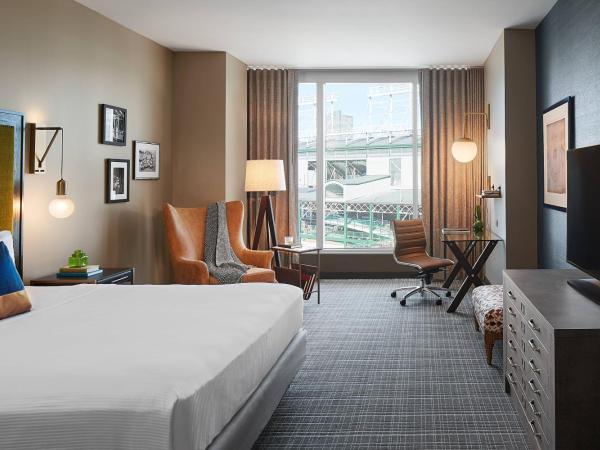 Hotel Zachary, Chicago, a Tribute Portfolio Hotel : photo 1 de la chambre premium king room - ballpark view