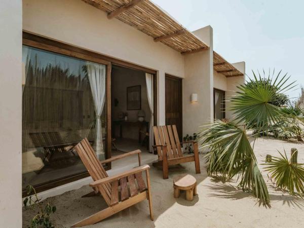 Casa Yuma : photo 2 de la chambre chambre lit king-size - vue sur jardin