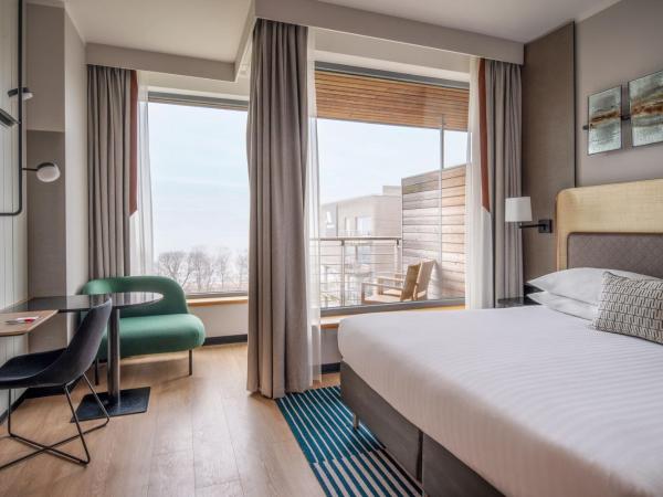 Sopot Marriott Resort & Spa : photo 5 de la chambre chambre lit king-size standard avec balcon - vue sur mer