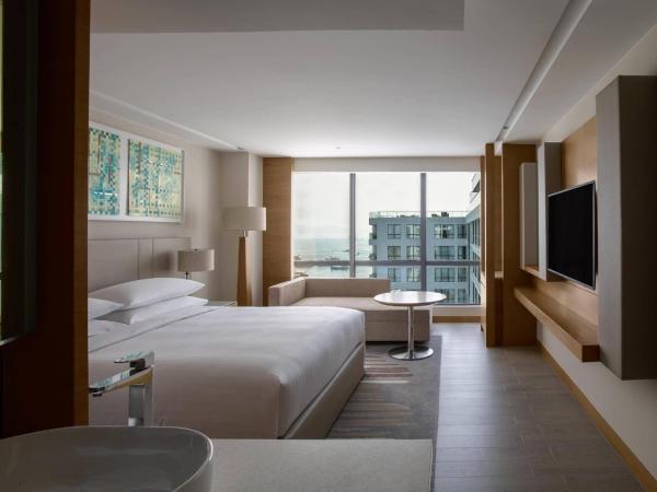 Kota Kinabalu Marriott Hotel : photo 3 de la chambre chambre lit king-size deluxe - vue sur mer