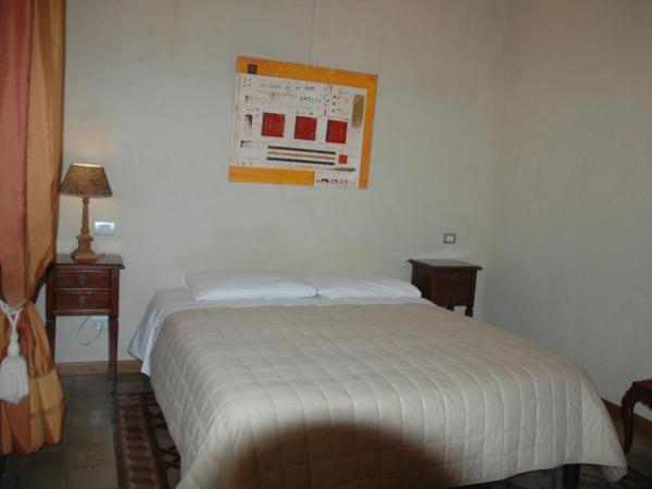 Le Maddalene : photo 1 de la chambre chambre double avec salle de bains privative