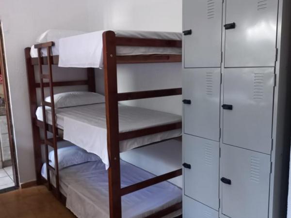 FlordÁfrica espaço de convivência e hospedagem : photo 4 de la chambre lit superposé dans dortoir pour femmes