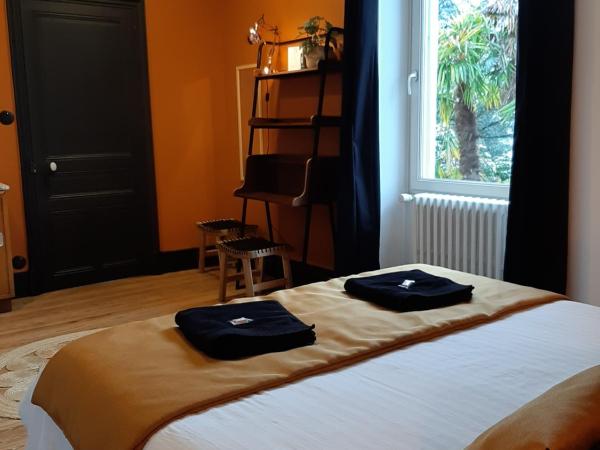 Maison Saint James : photo 2 de la chambre chambre double - vue sur jardin