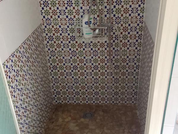 Gite de l'Etang proche des Grands Buffets : photo 9 de la chambre chambre triple - vue sur lac