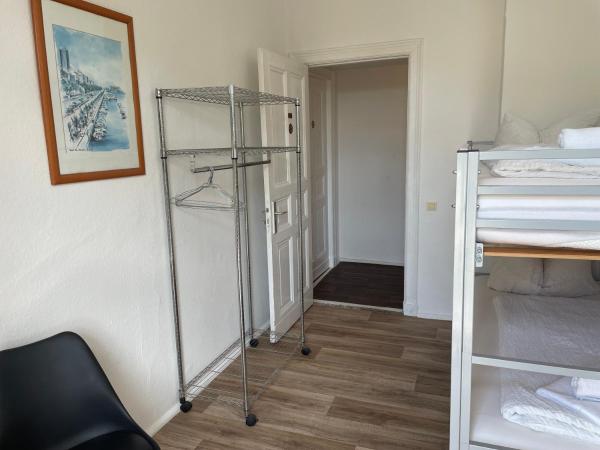 Hotel-Pension Adamshof : photo 3 de la chambre petite chambre lits jumeaux
