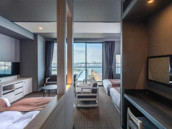 La Vista Tokyo Bay : photo 10 de la chambre premium quadruple room with balcony - high floor - non-smoking