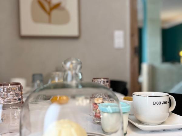 Le Clos Gabrielle : photo 1 de la chambre chambre double - vue sur piscine