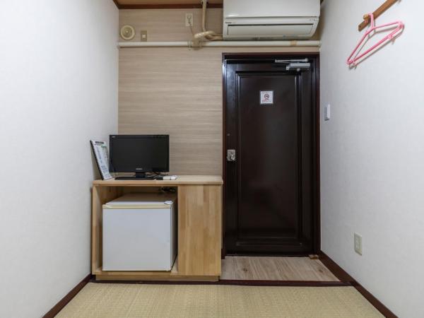 Business Hotel Kaga : photo 5 de la chambre japanese-style room up to 1 guest with shared bathroom - non-smoking
