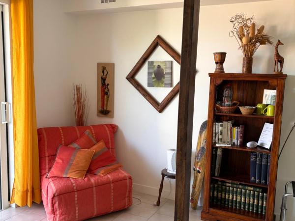 Chambre d'hôtes Le Clos 67 : photo 2 de la chambre chambre double - vue sur montagne