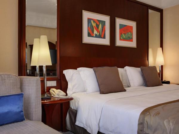 Hotel Royal Macau : photo 3 de la chambre chambre lit king-size royale premier avec 2 petits-déjeuners, 2 goûters et les avantages du salon