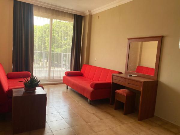 Club Selen icmeler : photo 1 de la chambre chambre familiale avec balcon