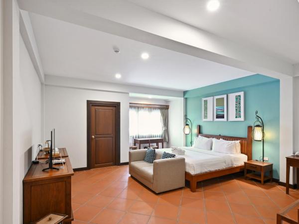 Villa Sanpakoi : photo 1 de la chambre hébergement lit king-size exécutif - vue sur piscine