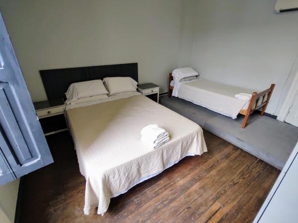 Hostal Vampayá : photo 2 de la chambre chambre double avec salle de bains privative