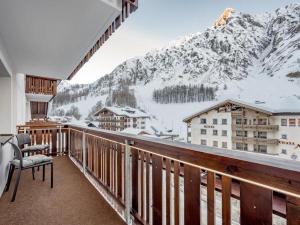 Chalet Silvretta Hotel & Spa : photo 10 de la chambre suite familiale avec balcon