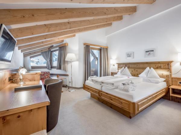 Chalet Silvretta Hotel & Spa : photo 1 de la chambre chambre double supérieure avec balcon