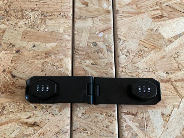 BUDGET Apt Dresden Trainstation : photo 3 de la chambre chambre double avec salle de bains commune